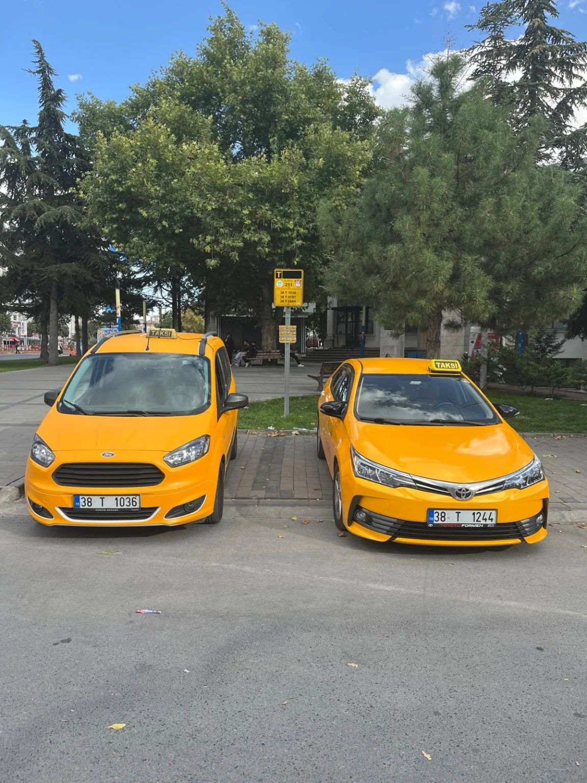 Talas'ta Taksim Taksi araçları